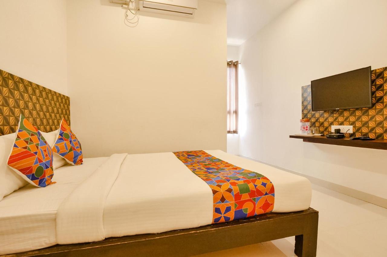 Fabexpress Krishna Suites Mysore Eksteriør bilde