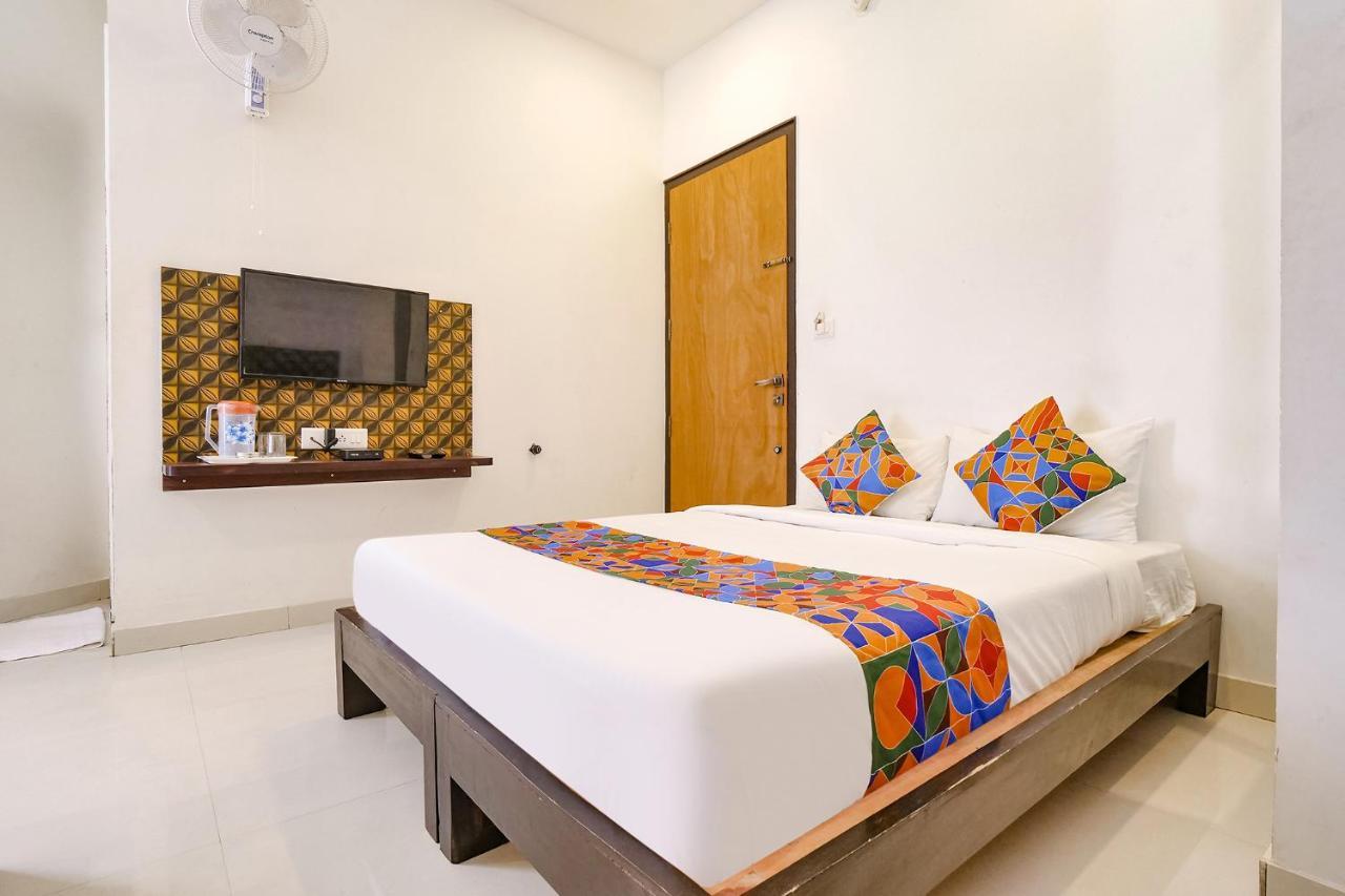 Fabexpress Krishna Suites Mysore Eksteriør bilde