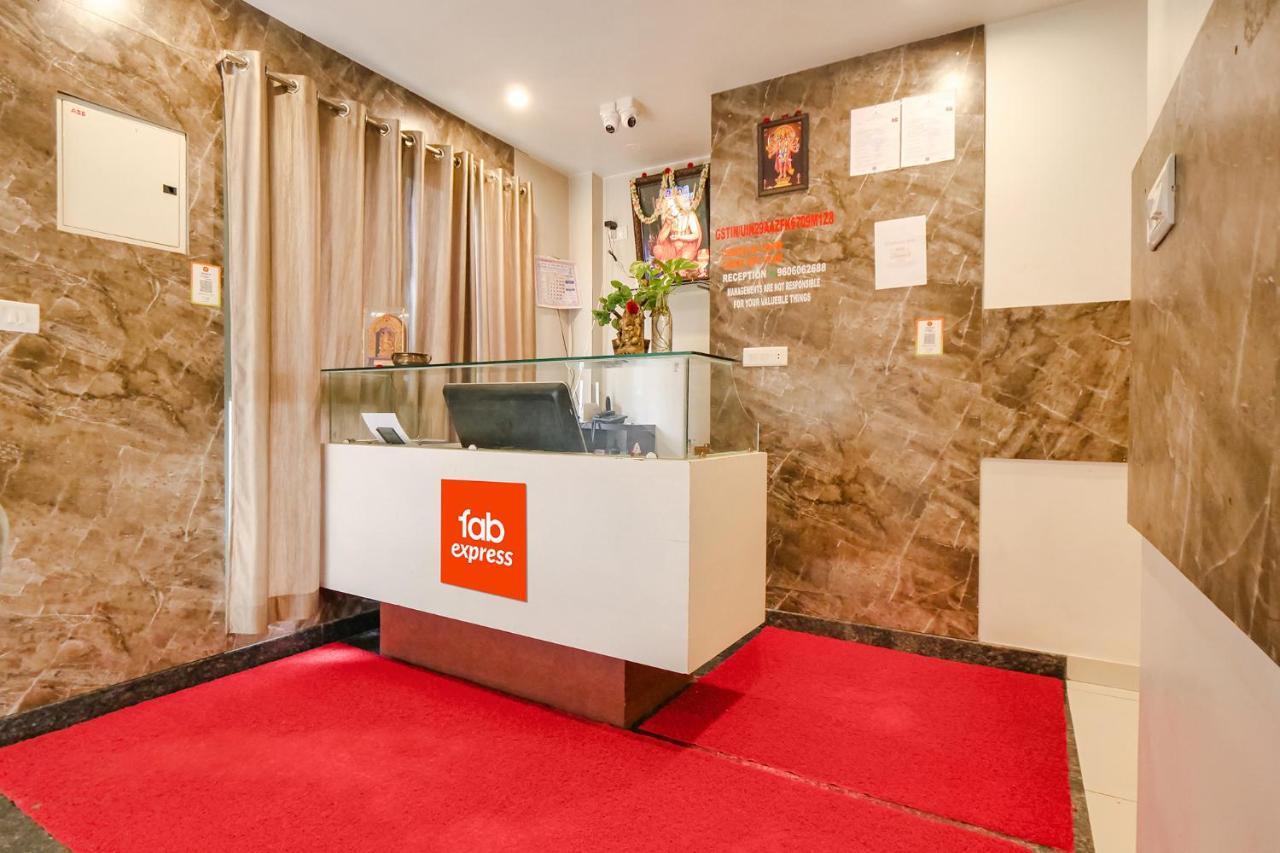 Fabexpress Krishna Suites Mysore Eksteriør bilde